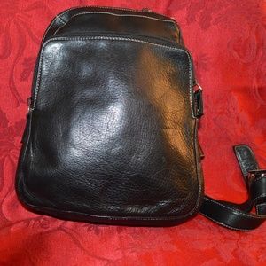 Perlina Black Medium Size Backpack